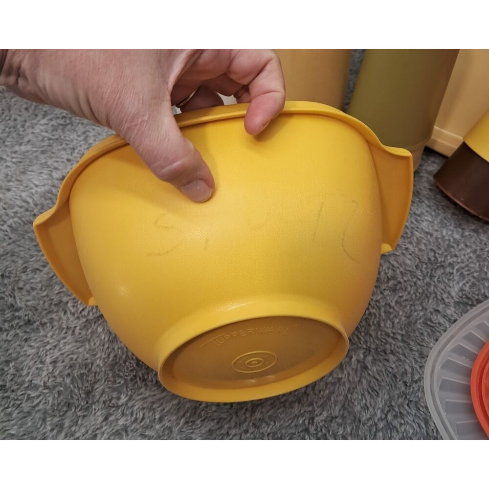 Mixed Lot of VTG Tupperware Containers Bowls Cups Lids Modular Mate Tray Bundt - Picture 8 of 16